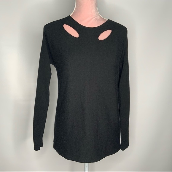 Maje‎ black cut-out sweater. - Picture 2 of 10
